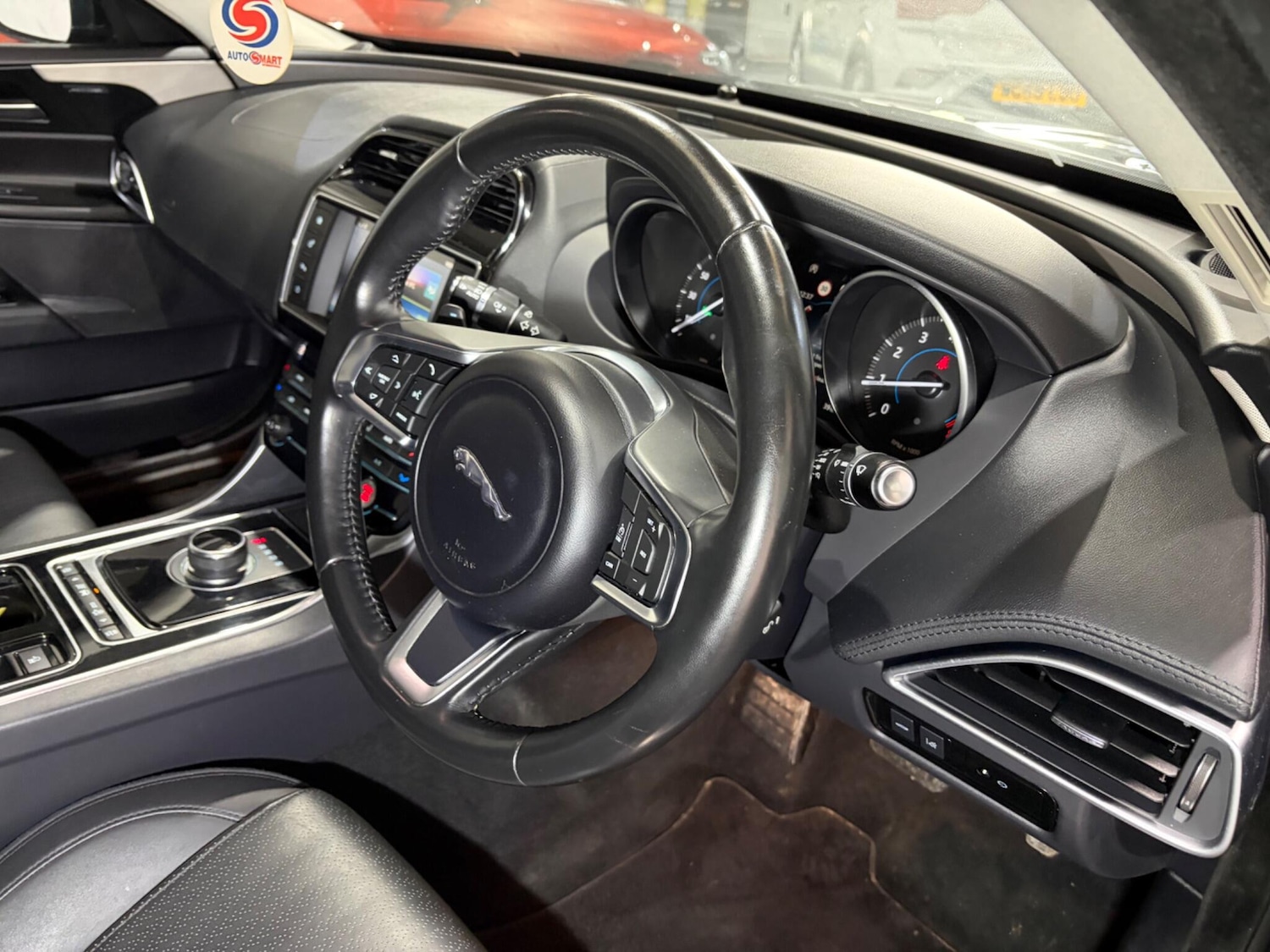 Used Jaguar XE 2018 for sale - 77839629: Photo 18