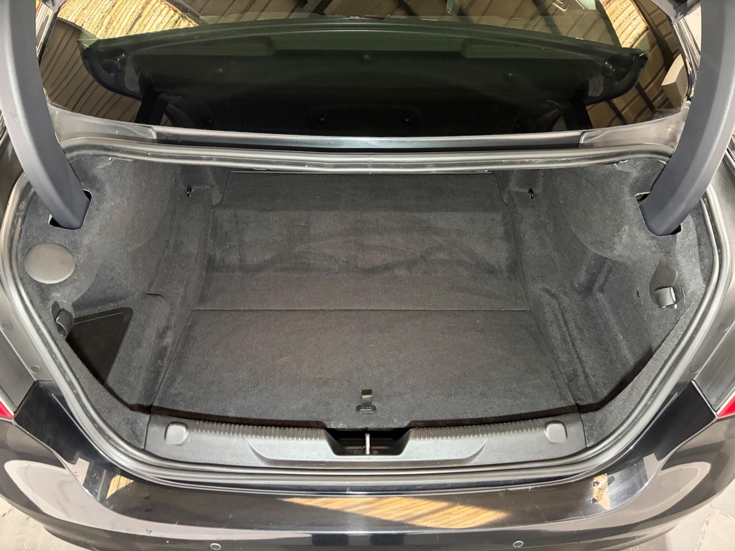 Used Jaguar XE 2018 for sale - 77839629: Photo 24