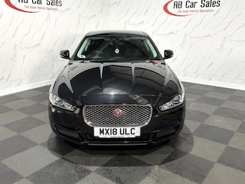 Used Jaguar XE 2018 for sale - 77839629: Photo