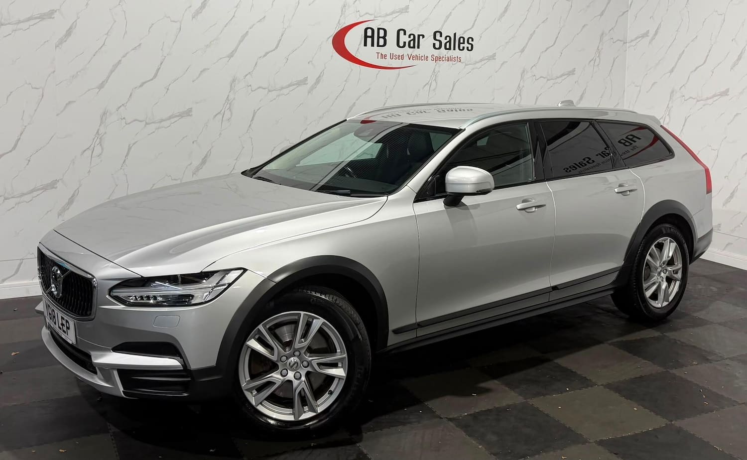 Volvo V90