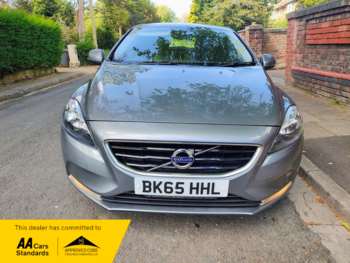 Used Volvo V40 2015 for sale - 74954479: Photo