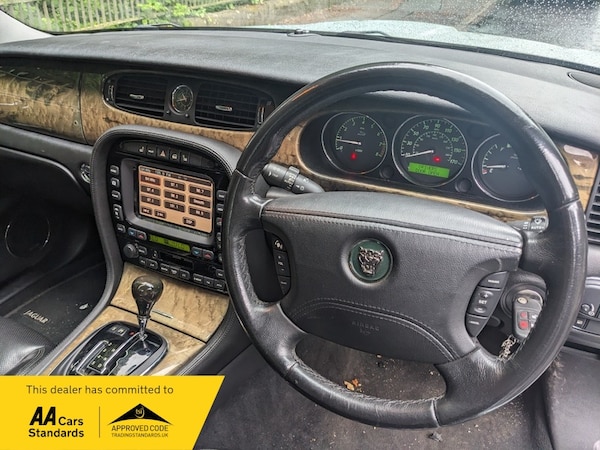 Used Jaguar XJ 2004 for sale - 74954481: Photo 10