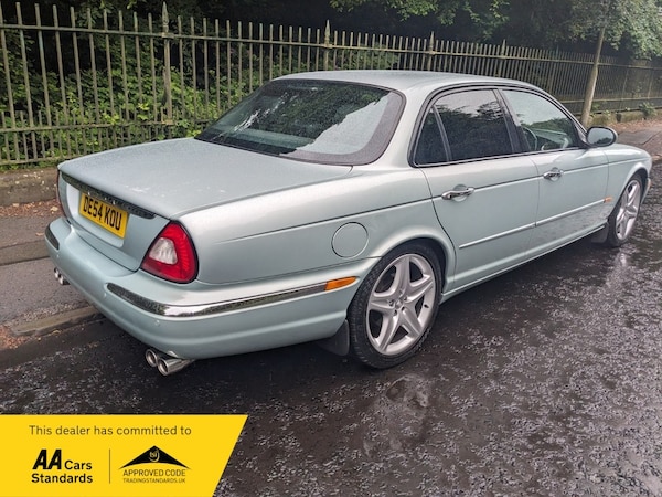 Used Jaguar XJ 2004 for sale - 74954481: Photo 6