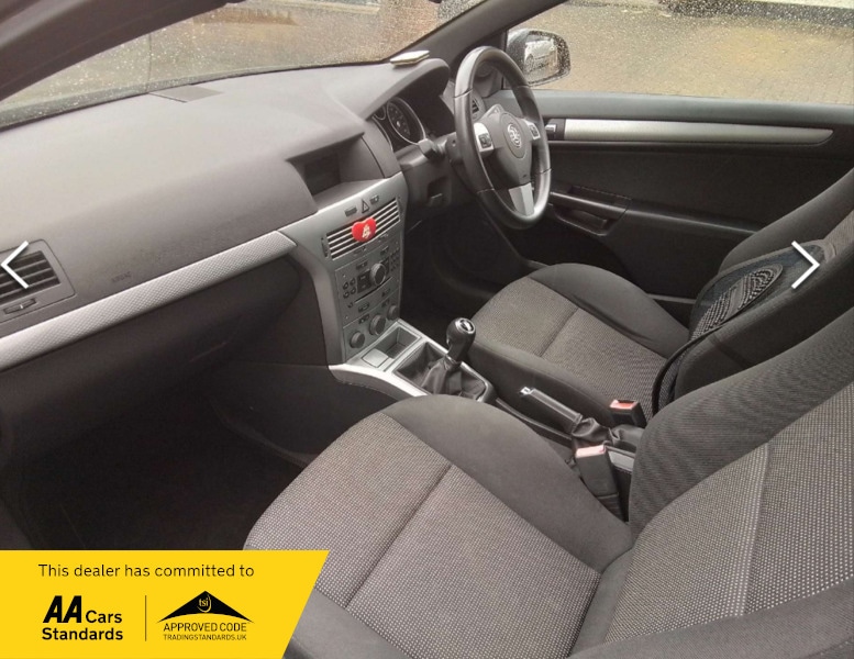 Used Vauxhall Astra 2011 for sale - 76224149: Photo 3