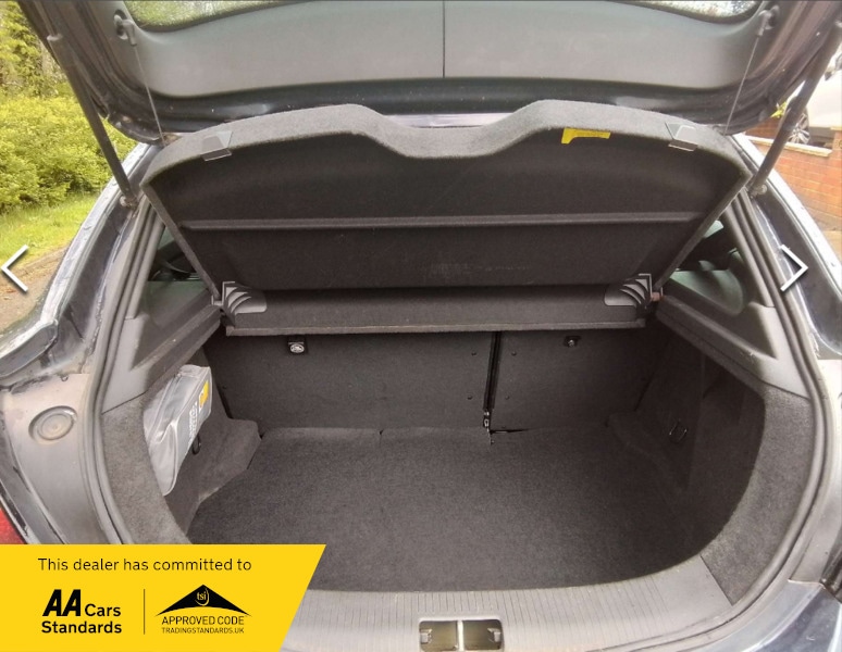 Used Vauxhall Astra 2011 for sale - 76224149: Photo 4