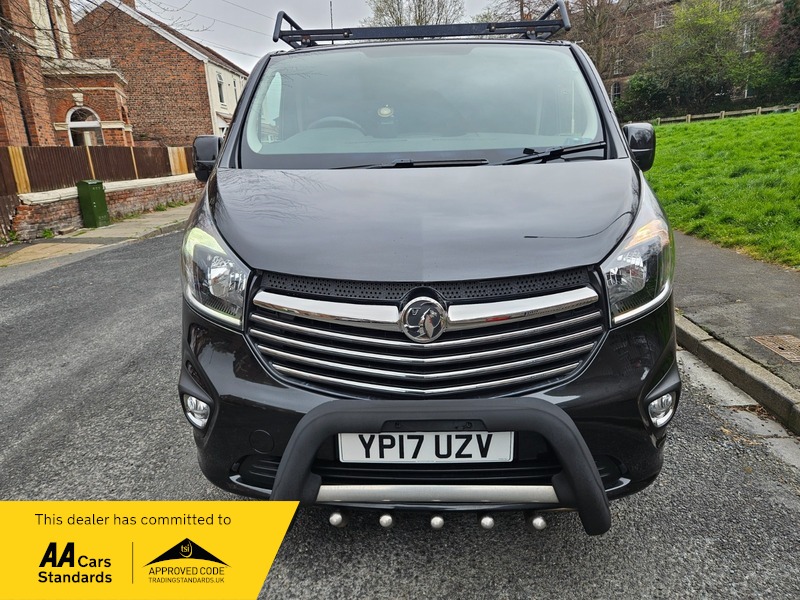 Used Vauxhall Vivaro 2017 for sale - 78182331: Photo 2
