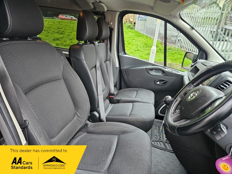Used Vauxhall Vivaro 2017 for sale - 78182331: Photo 6