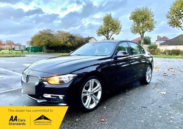 Used BMW 3 Series 2015 for sale - 76173549: Photo 2