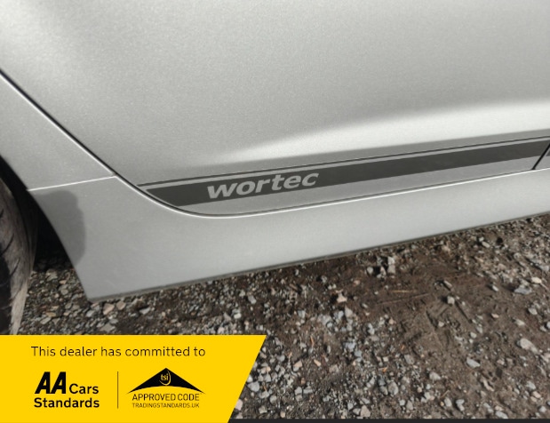 Used Vauxhall VXR8 2008 for sale - 76317250: Photo 9