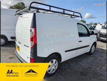 Used Renault Kangoo 2017 for sale - 76346129: Photo
