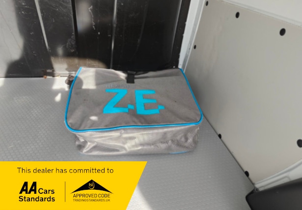 Used Renault Kangoo 2017 for sale - 76346129: Photo 9