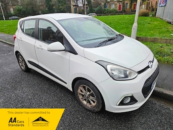 Used Hyundai i10 2014 for sale - 77535659: Photo