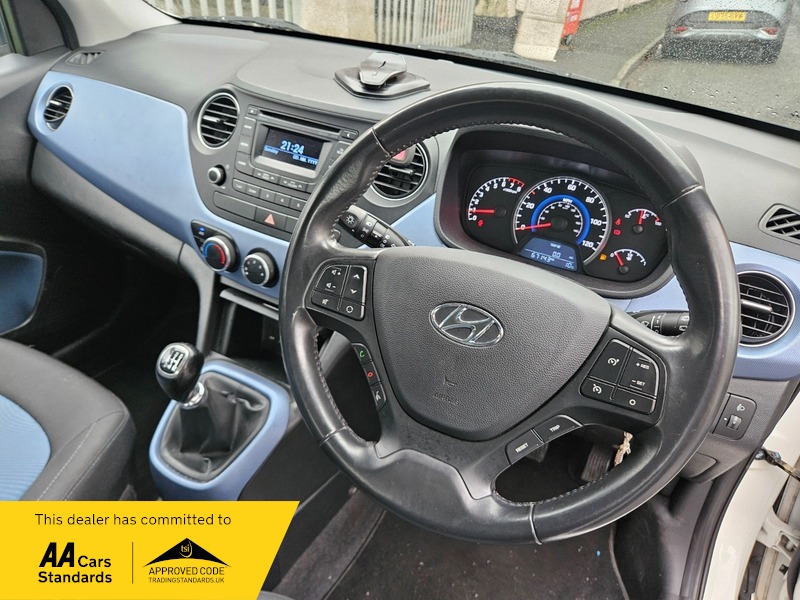 Used Hyundai i10 2014 for sale - 77535659: Photo 8