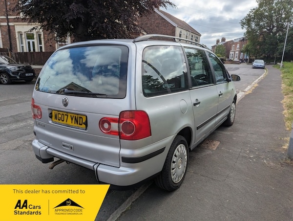 Used Volkswagen Sharan 2007 for sale - 74954576: Photo 6