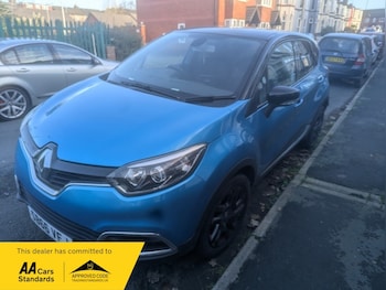 Used Renault Captur 2016 for sale - 76605323: Photo