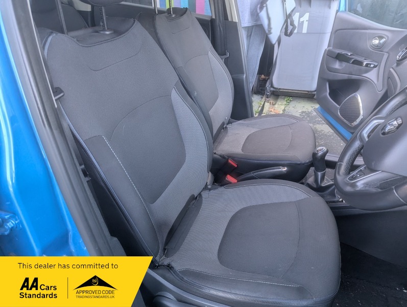 Used Renault Captur 2016 for sale - 76605323: Photo 5