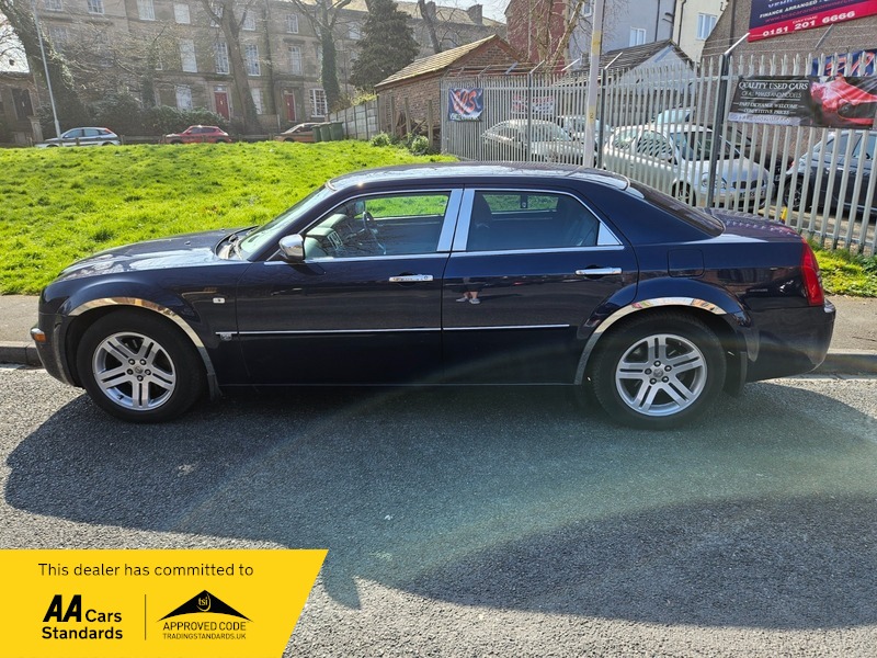 Used Chrysler 300C 2006 for sale - 77976871: Photo 4