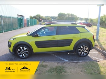 Used Citroen C4 Cactus 2016 for sale - 79574874: Photo