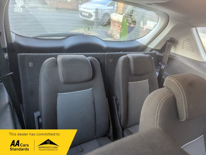 Used Ford S-Max 2010 for sale - 76962966: Photo 9