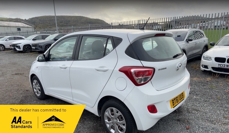 Used Hyundai i10 2016 for sale - 76439687: Photo 2