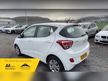 Used Hyundai i10 2016 for sale - 76439687: Photo