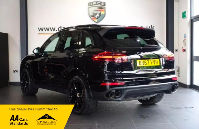 Used Porsche Cayenne 2017 for sale - 75739518: Photo 2