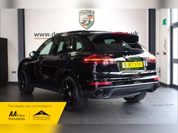 Used Porsche Cayenne 2017 for sale - 75739518: Photo