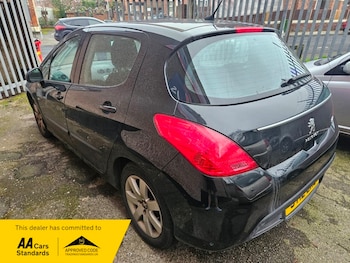 Used Peugeot 308 2012 for sale - 77781197: Photo