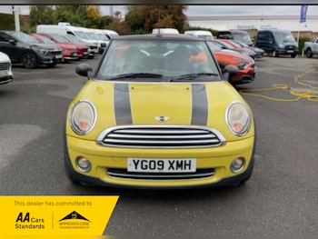 Used MINI Convertible 2009 for sale - 76236379: Photo 2