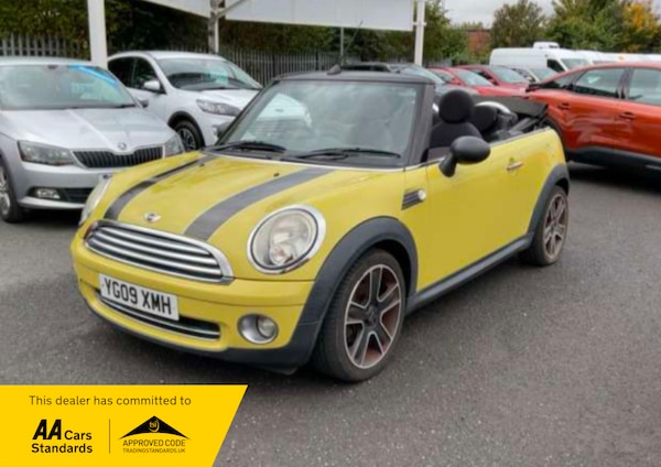 Used MINI Convertible 2009 for sale - 76236379: Photo 3
