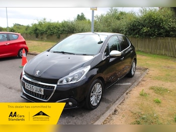 Used Peugeot 208 2016 for sale - 79314302: Photo