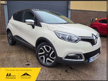 Used Renault Captur 2014 for sale - 77166069: Photo