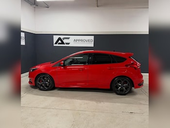 Used Ford Focus 2015 for sale - 77423423: Photo