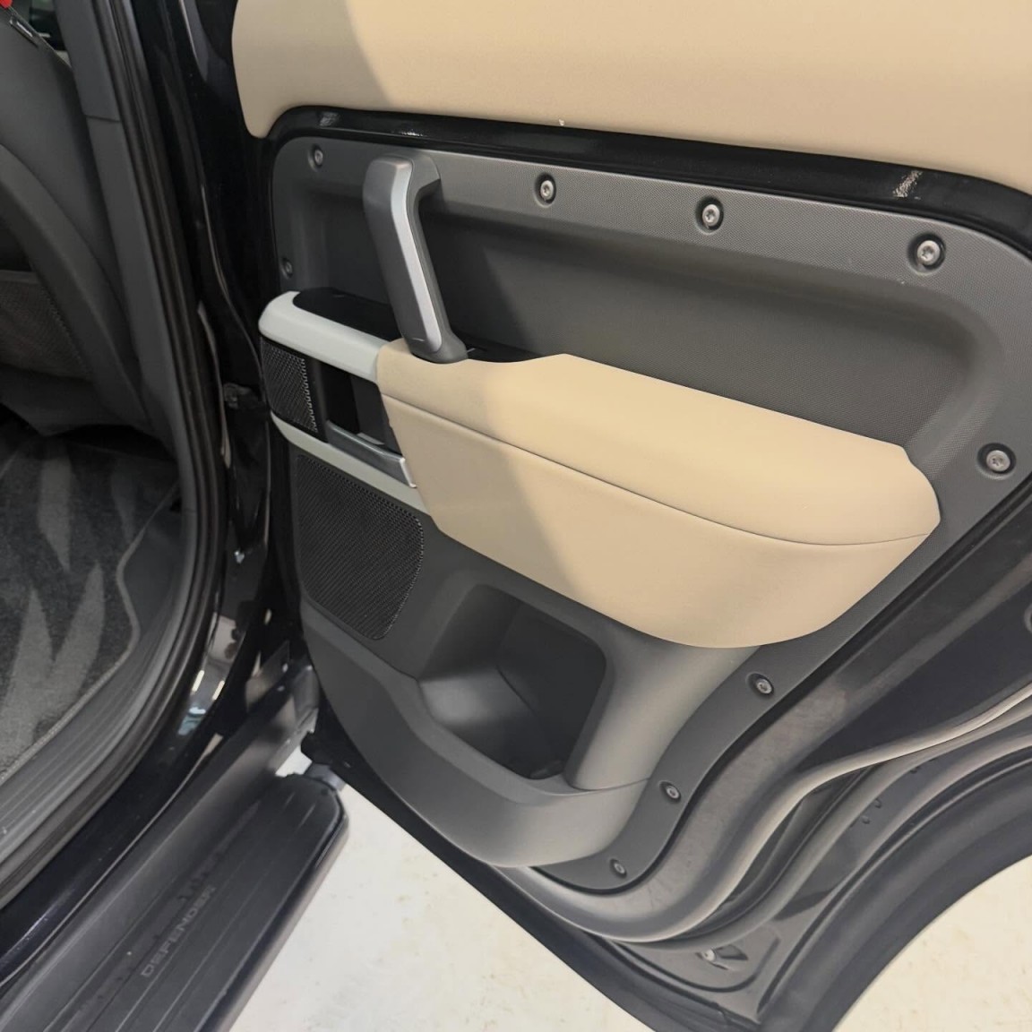 Used Land Rover Defender 2022 for sale - 77431388: Photo 19