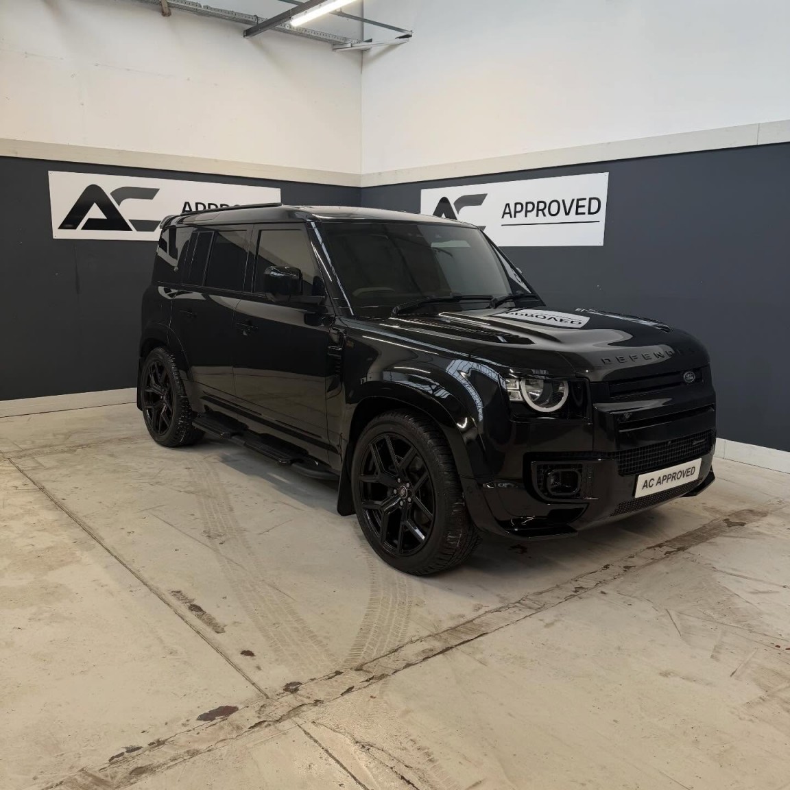 Used Land Rover Defender 2022 for sale - 77431388: Photo 2