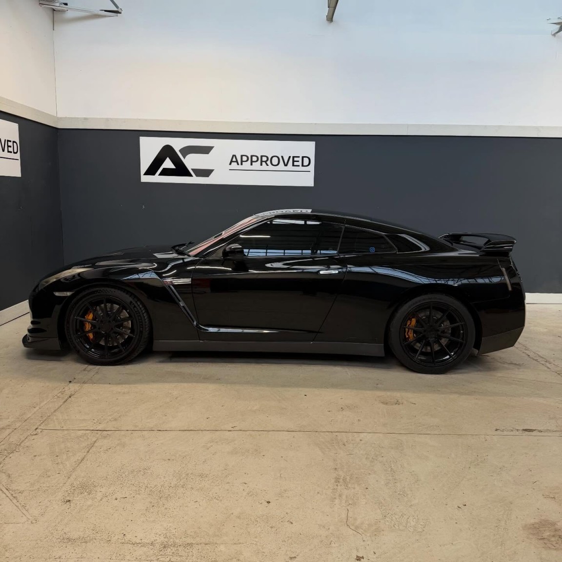 Used Nissan GT-R 2009 for sale - 77423342: Photo 8