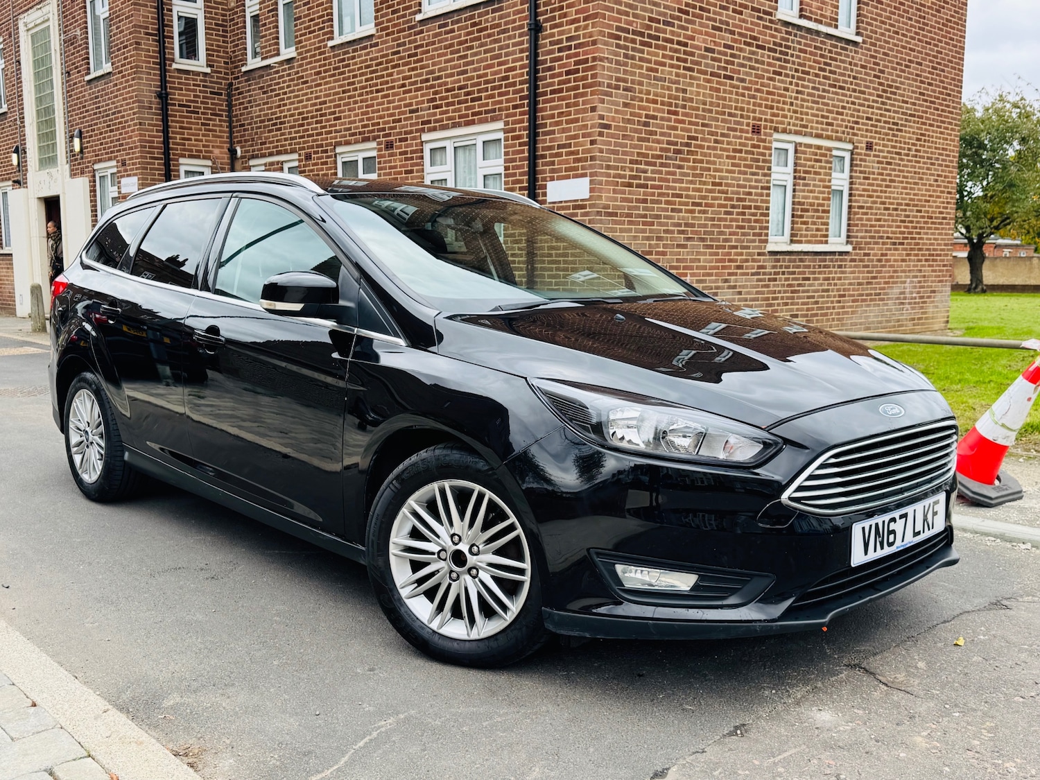 Used Ford Focus 2017 for sale - 76382726: Photo 1