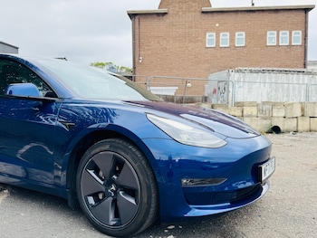 Used Tesla Model 3 2021 for sale - 75997803: Photo