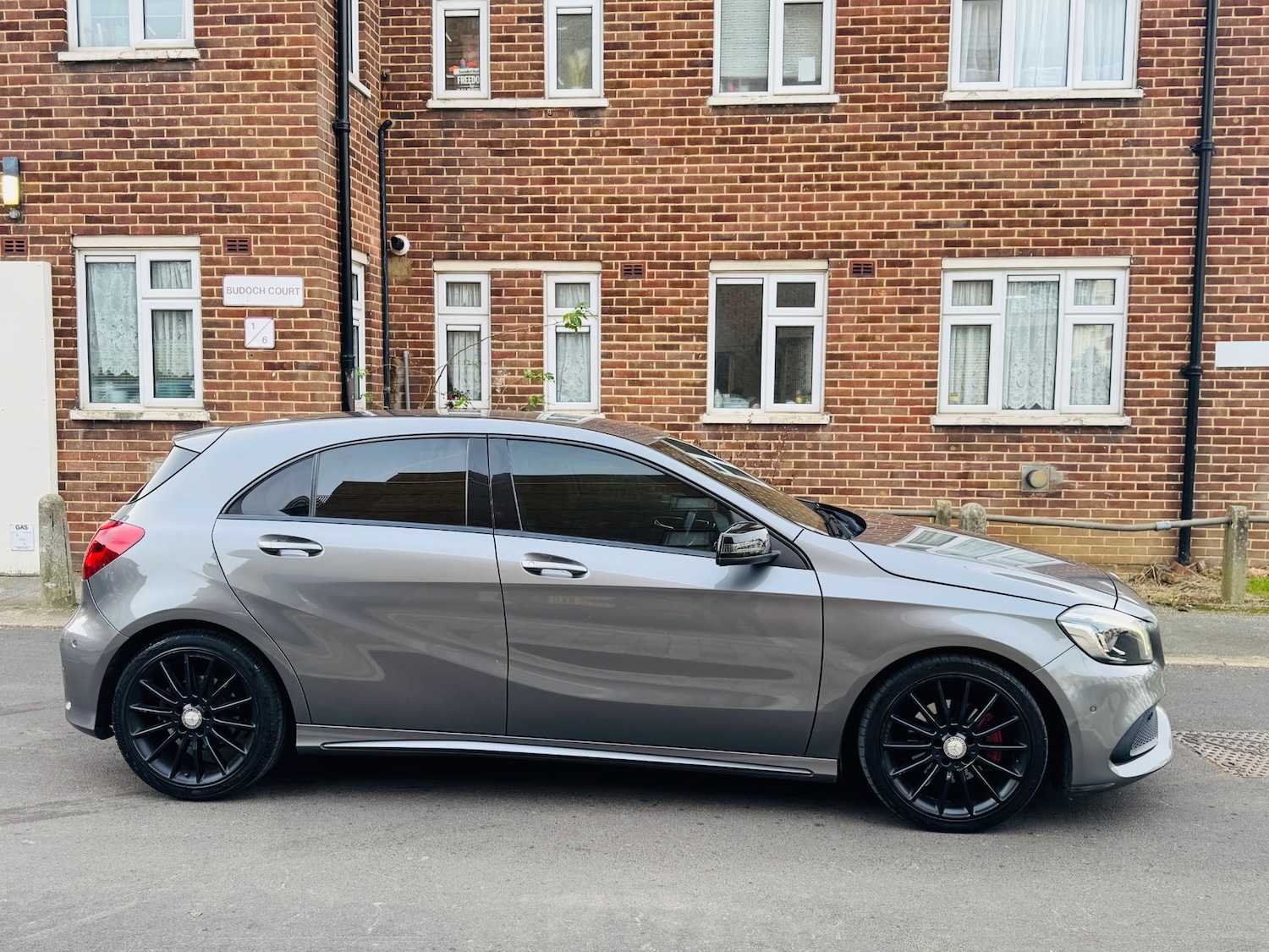 Used Mercedes-Benz A-Class 2015 for sale - 77008916: Photo 2