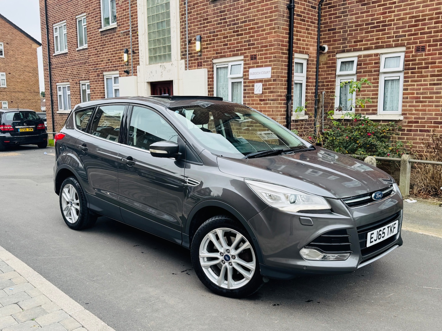 Used Ford Kuga 2015 for sale - 76969840: Photo 1