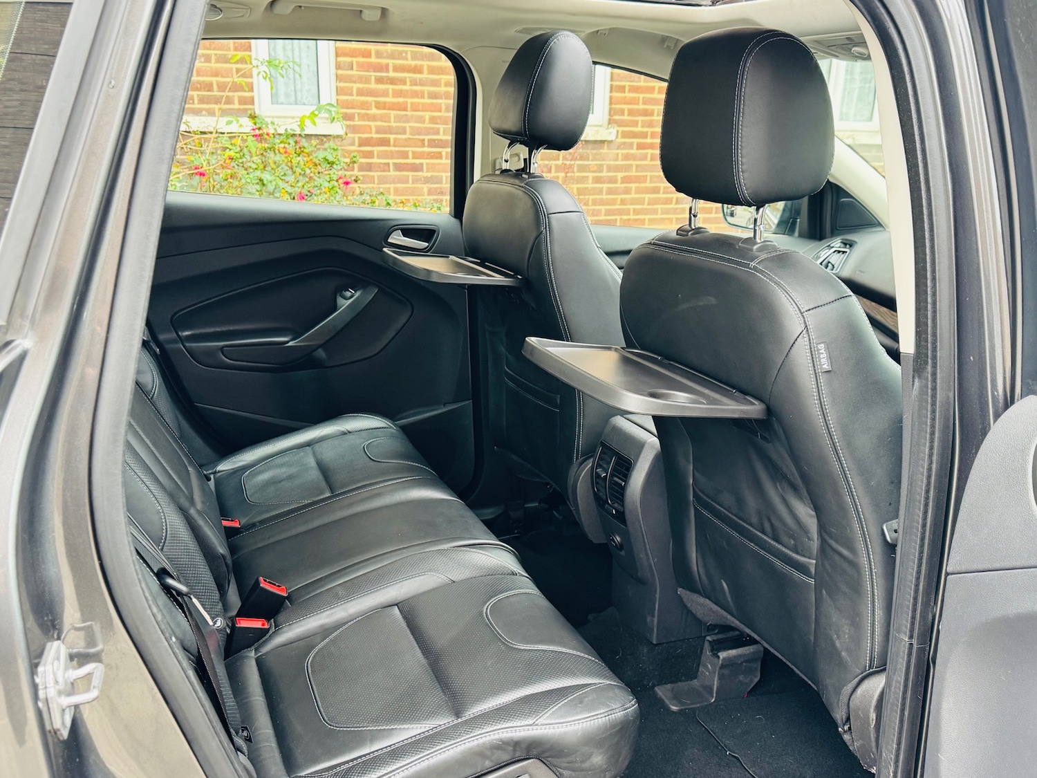 Used Ford Kuga 2015 for sale - 76969840: Photo 11