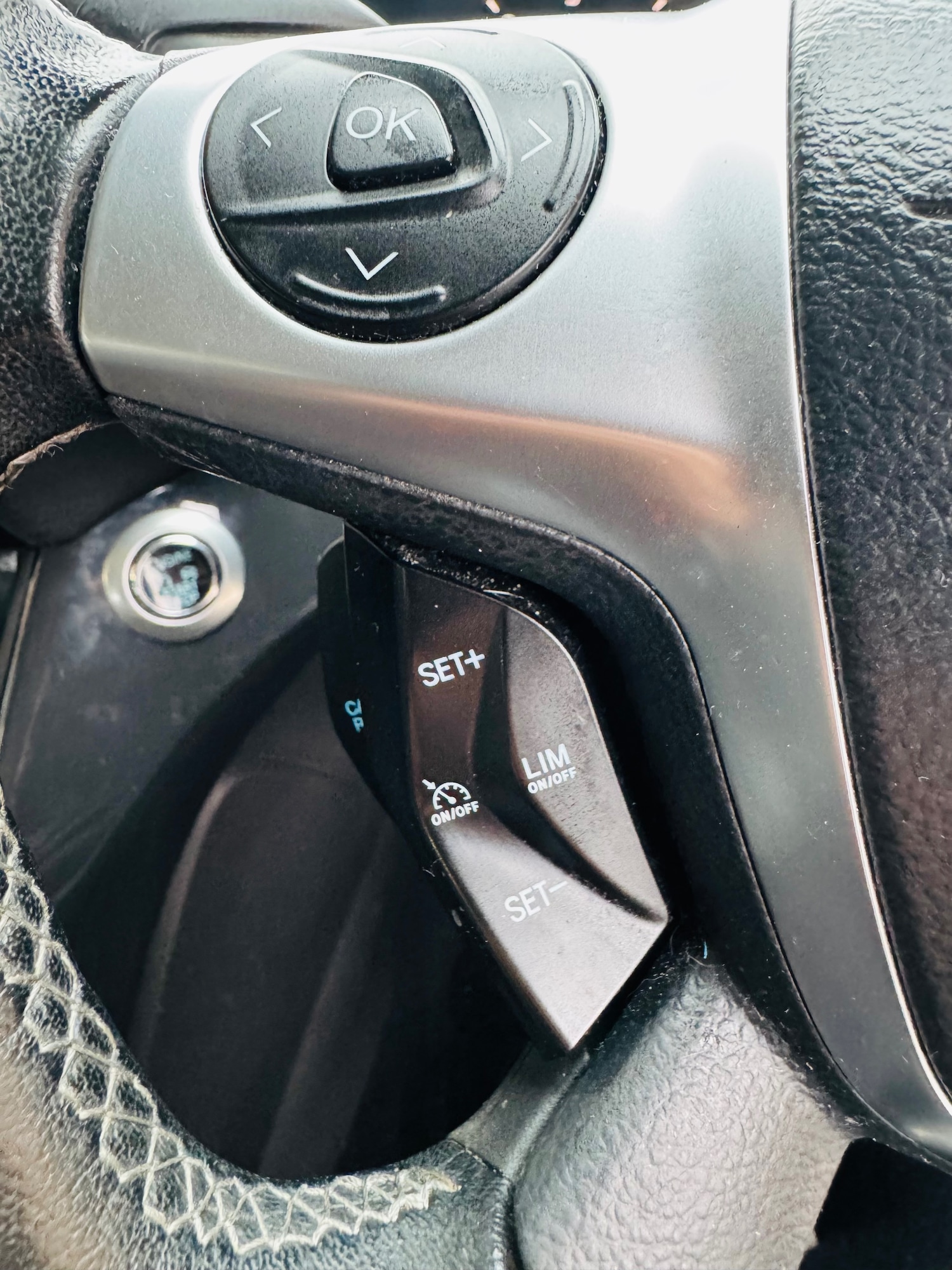 Used Ford Kuga 2015 for sale - 76969840: Photo 18