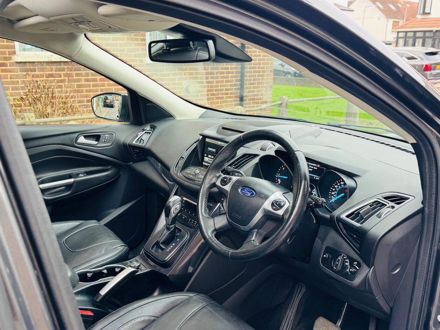 Used Ford Kuga 2015 for sale - 76969840: Photo 9