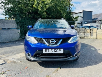 Used Nissan Qashqai 2015 for sale - 76098713: Photo 2