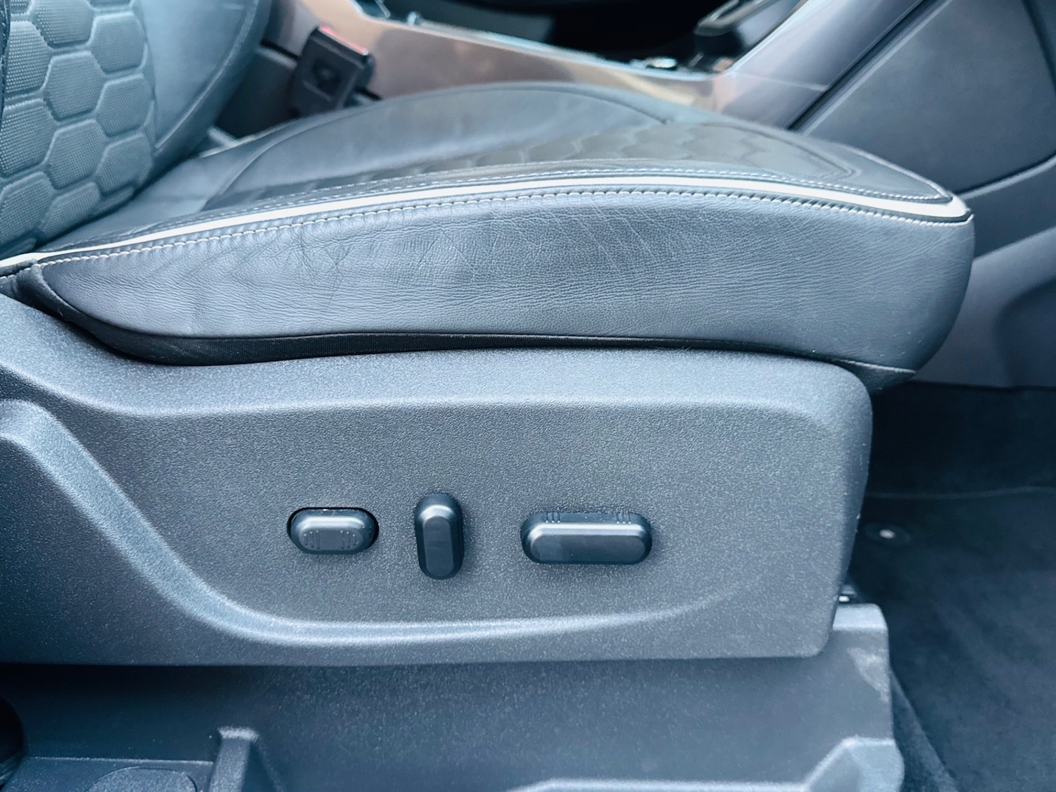 Used Ford Kuga 2019 for sale - 77356972: Photo 13