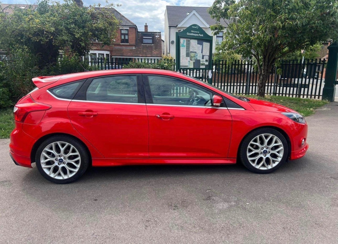Used Ford Focus 2013 for sale - 76098858: Photo 5