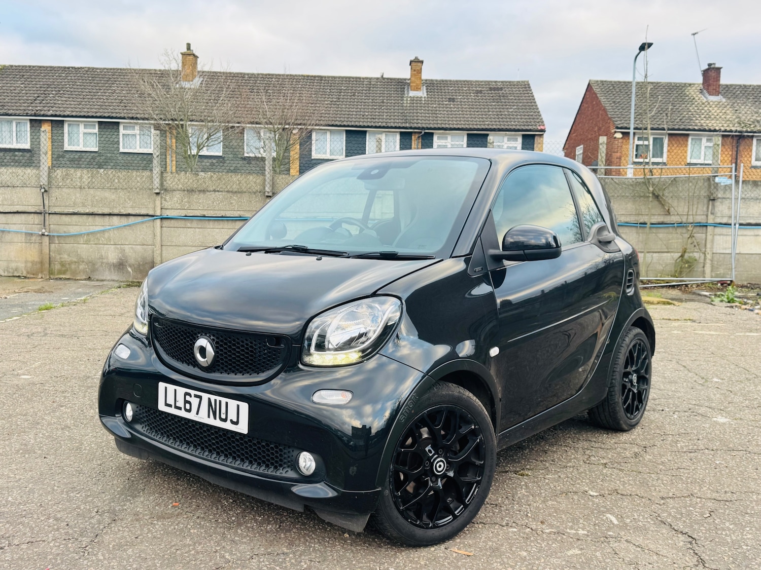 Used smart fortwo 2017 for sale - 76640693: Photo 3