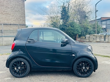 Used smart fortwo 2017 for sale - 76640693: Photo