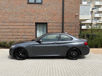 Used BMW 2 Series 2017 for sale - 79034597: Photo
