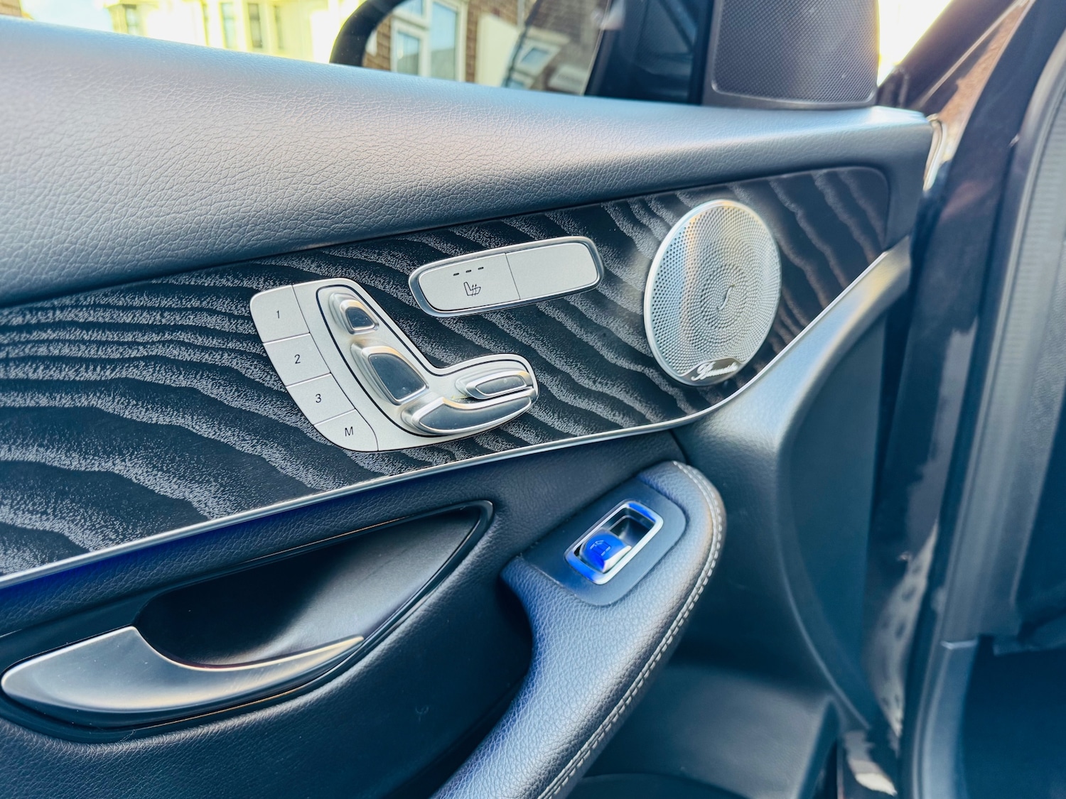 Used Mercedes-Benz GLC 2020 for sale - 76518641: Photo 15